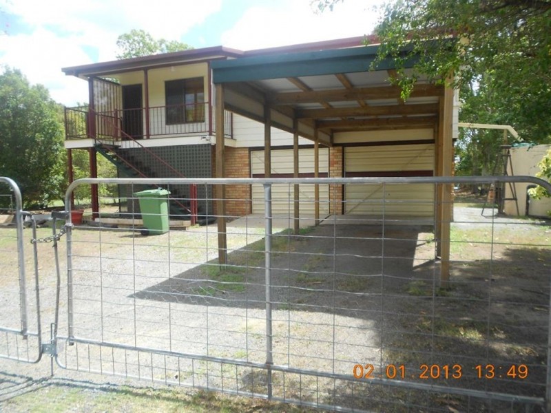54 Moonmera Street, Kabra QLD 4702