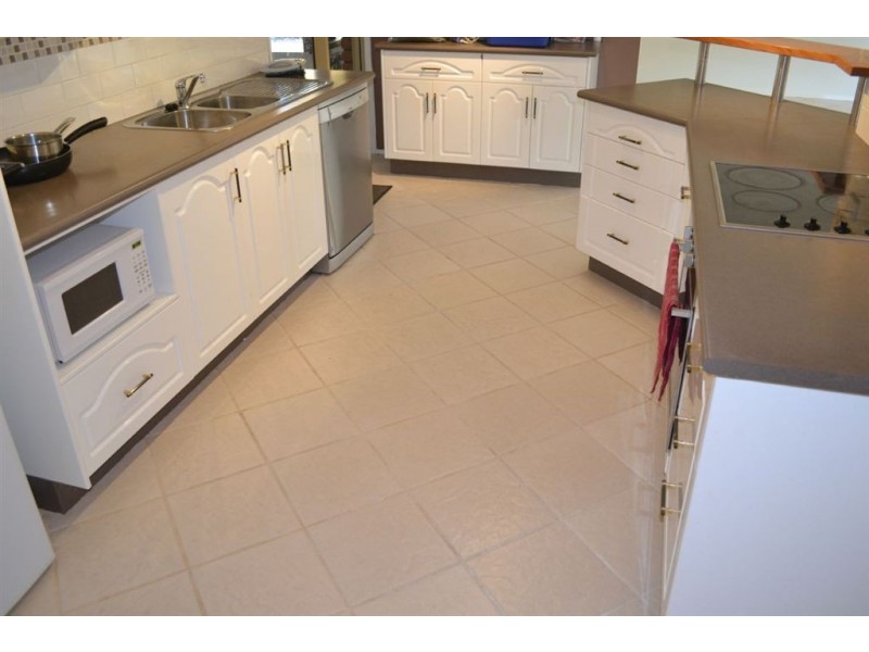 84 KROOMBIT DRIVE, Bouldercombe QLD 4702