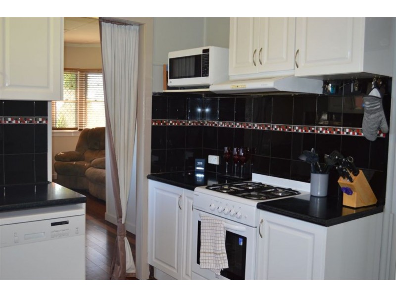 39 Heath Street, Wandal QLD 4700