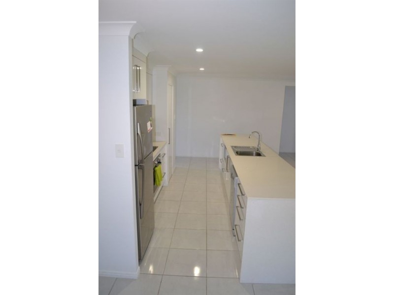 7 Mitchell Court, Gracemere QLD 4702