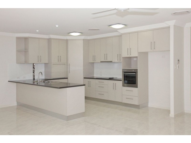 5 Corella Drive, Gracemere QLD 4702