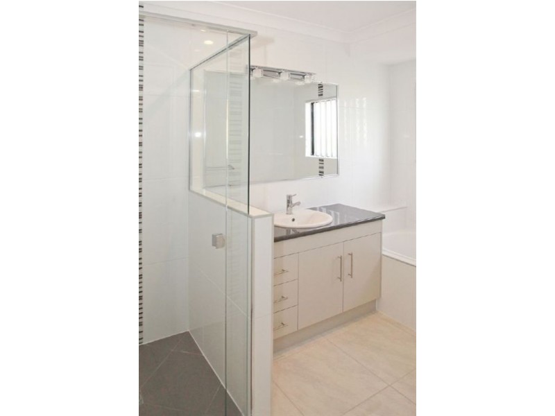 5 Corella Drive, Gracemere QLD 4702