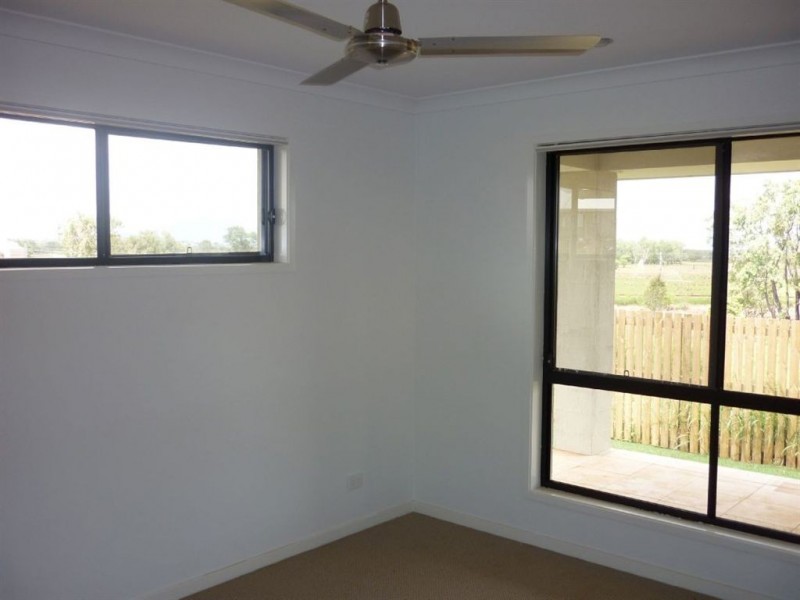10 Viney Street, Gracemere QLD 4702