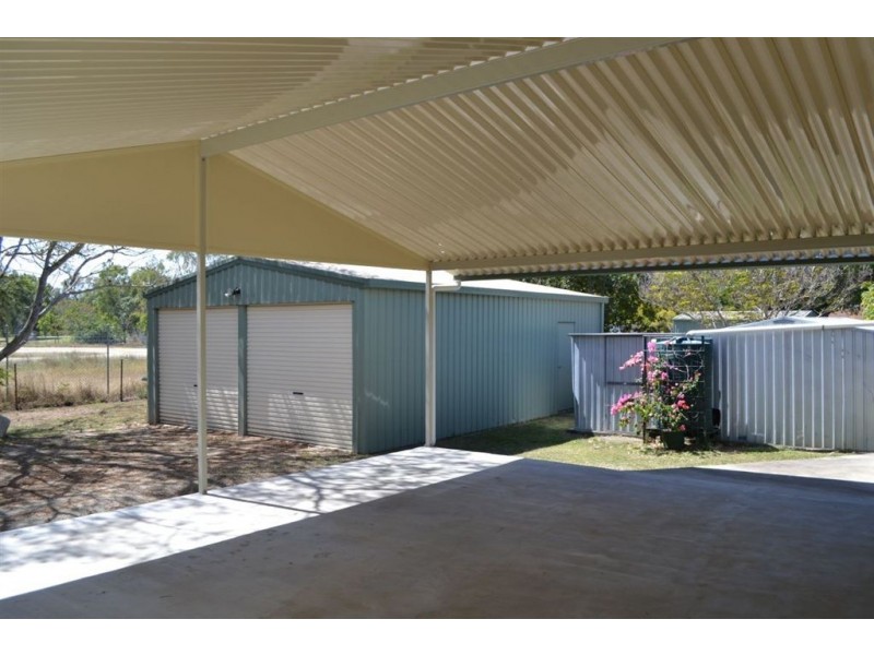 61 Capricorn Street, Gracemere QLD 4702