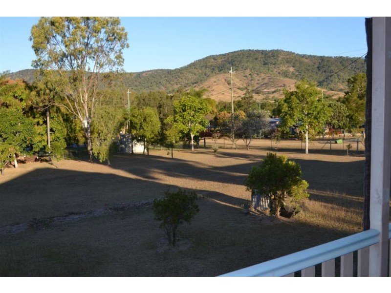 12 OLEANDER AVENUE, Bouldercombe QLD 4702