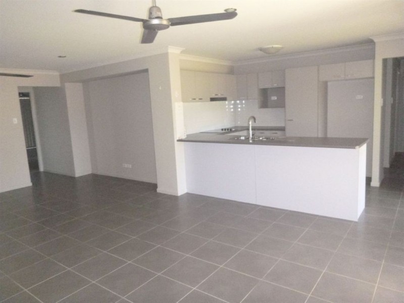 44 Burke and Wills Drive, Gracemere QLD 4702