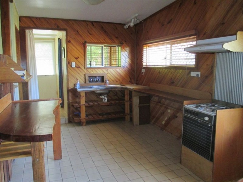 15 Coronation Drive, Mount Morgan QLD 4714