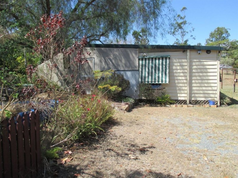 15 Coronation Drive, Mount Morgan QLD 4714