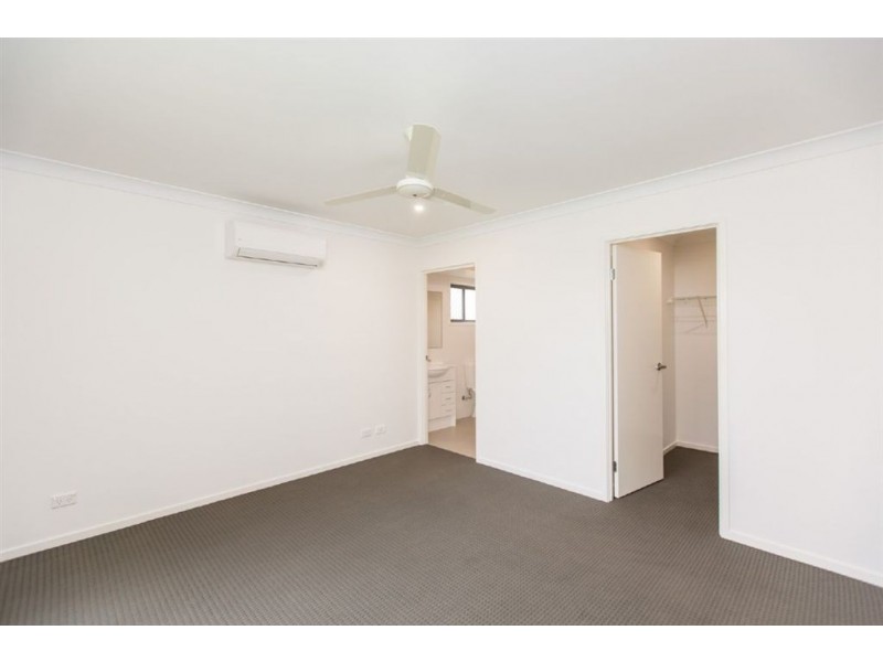 12 Rosebrook Place, Gracemere QLD 4702