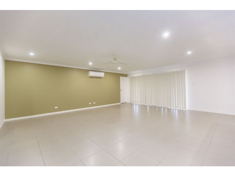12 Rosebrook Place, Gracemere QLD 4702