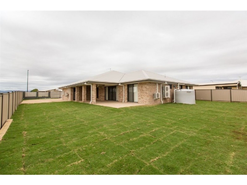 12 Rosebrook Place, Gracemere QLD 4702