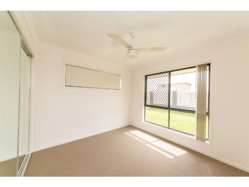 4 Keirin Court, Gracemere QLD 4702