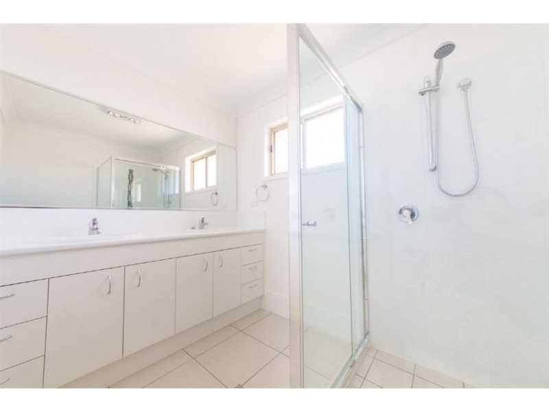 2 Impala Drive, Gracemere QLD 4702