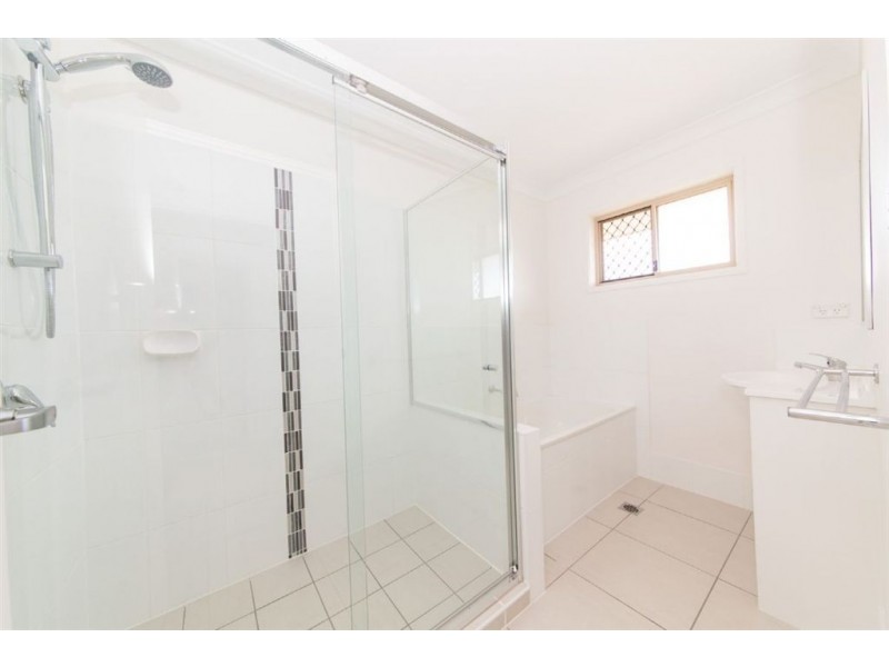 2 Impala Drive, Gracemere QLD 4702