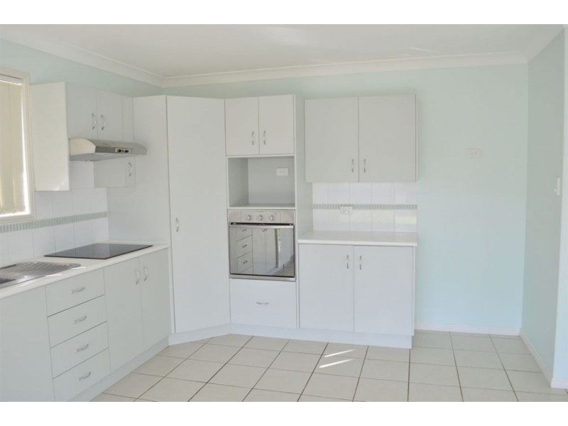 1/4 Poinciana Place, Gracemere QLD 4702