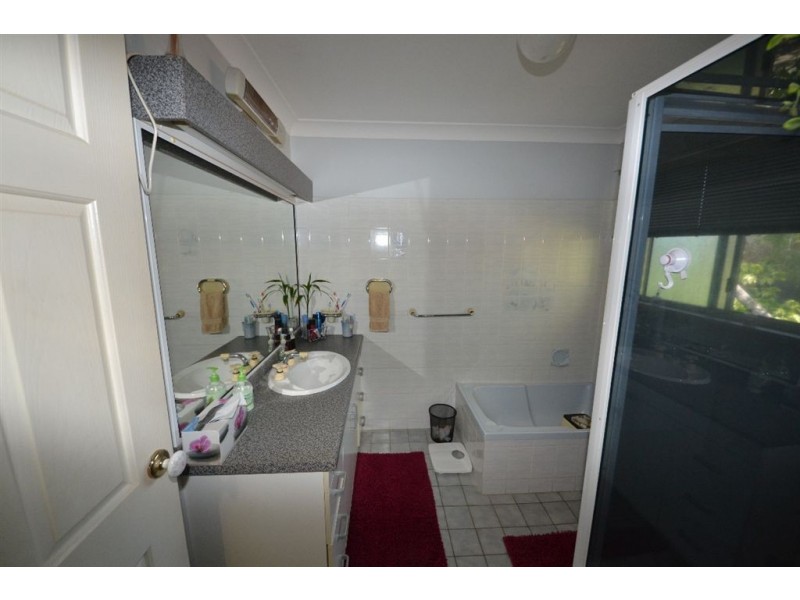 17 DAWSON STREET, Gracemere QLD 4702