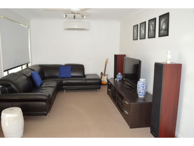 19 Lamb Avenue, Gracemere QLD 4702