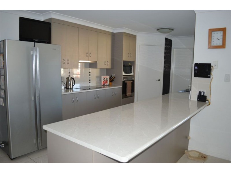 19 Lamb Avenue, Gracemere QLD 4702