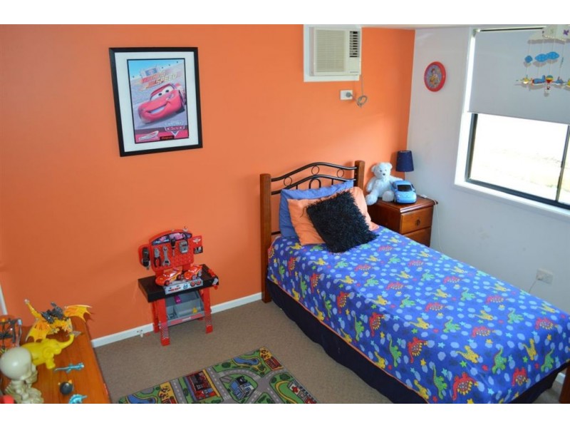 19 Lamb Avenue, Gracemere QLD 4702