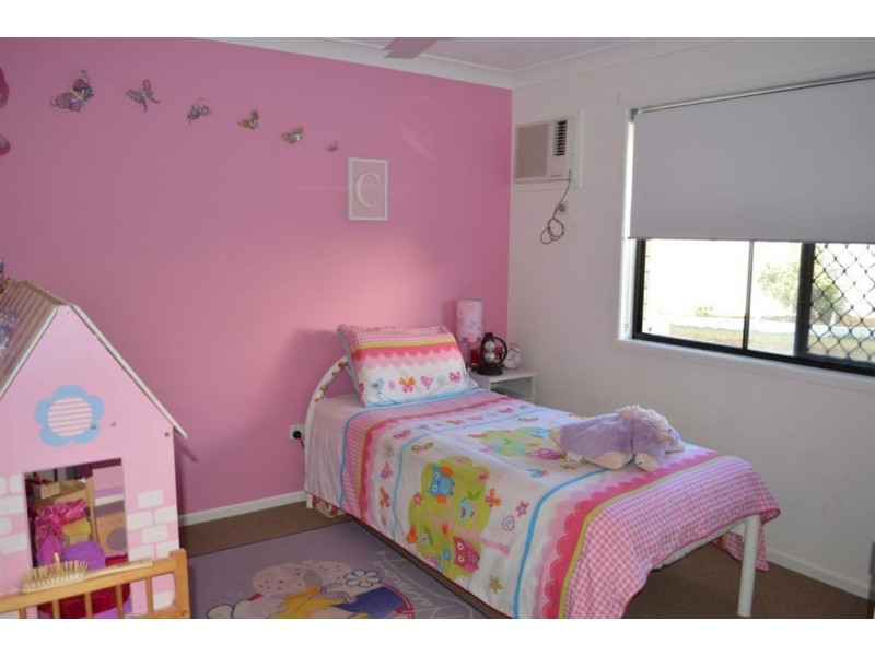 19 Lamb Avenue, Gracemere QLD 4702