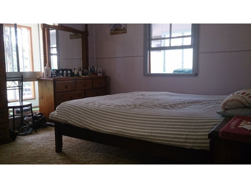 23 Jeannie St, Mount Morgan QLD 4714