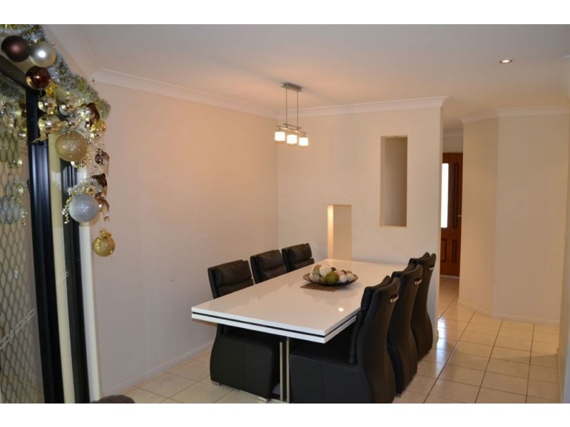 19 POINCIANA PLACE, Gracemere QLD 4702