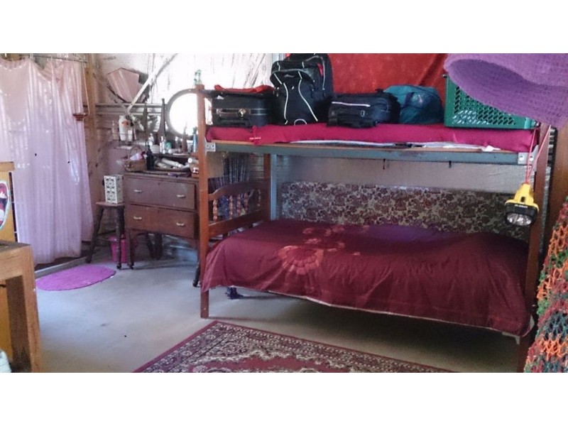 1 Corrys Lane, Mount Morgan QLD 4714