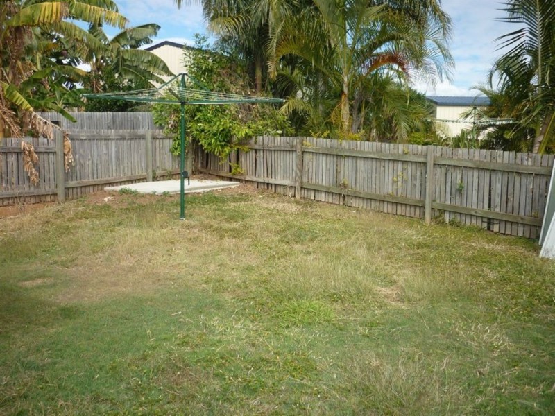 2/4 Poinciana Place, Gracemere QLD 4702