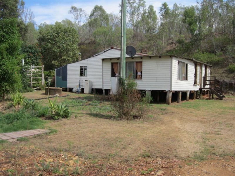 14 Crossley Street, Mount Morgan QLD 4714