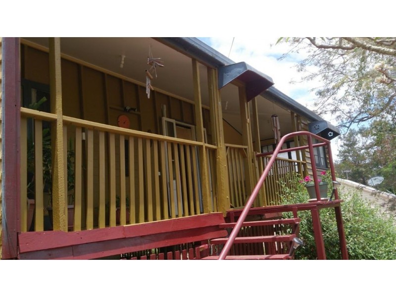 41 East Street, Mount Morgan QLD 4714