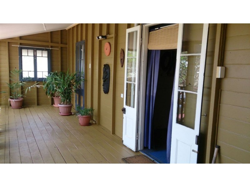 41 East Street, Mount Morgan QLD 4714