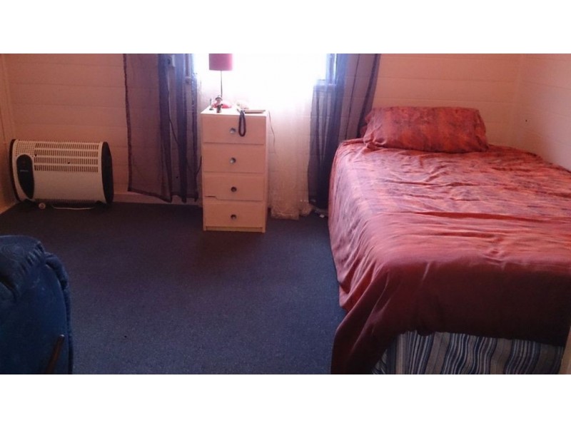 41 East Street, Mount Morgan QLD 4714