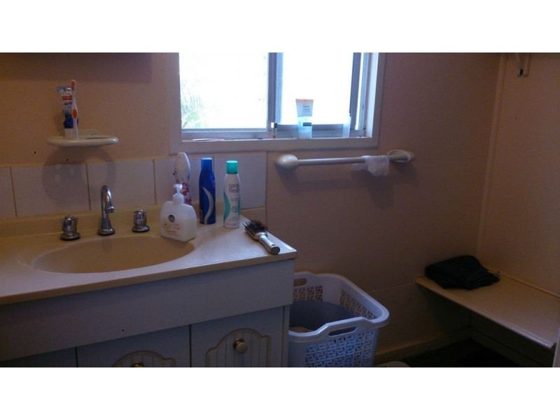 41 East Street, Mount Morgan QLD 4714