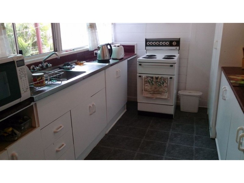 41 East Street, Mount Morgan QLD 4714