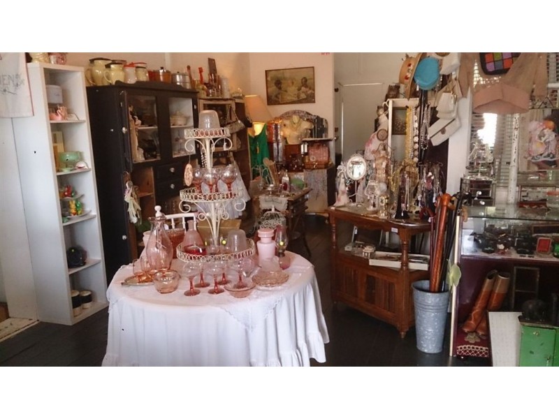 113-117 East Street, Mount Morgan QLD 4714