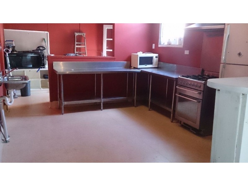 113-117 East Street, Mount Morgan QLD 4714