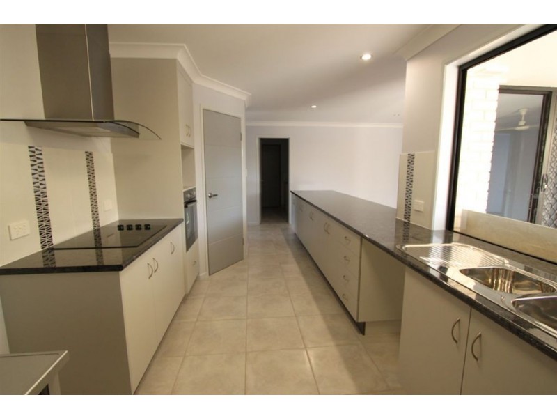 9 Florence Circuit, Taroomball QLD 4703