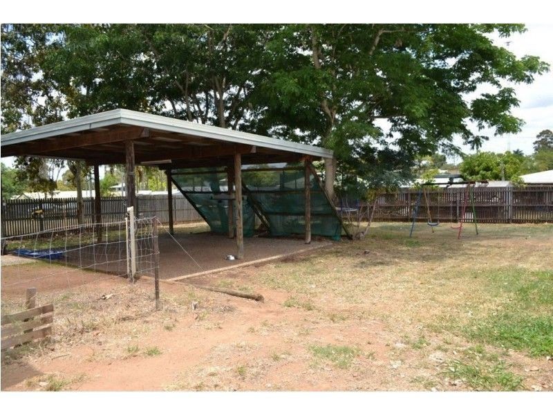 22 Buxton Drive, Gracemere QLD 4702