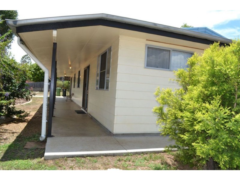 2 ARLOTT STREET, Gracemere QLD 4702