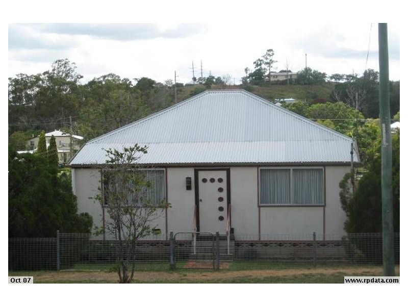 131 East Street, Mount Morgan QLD 4714