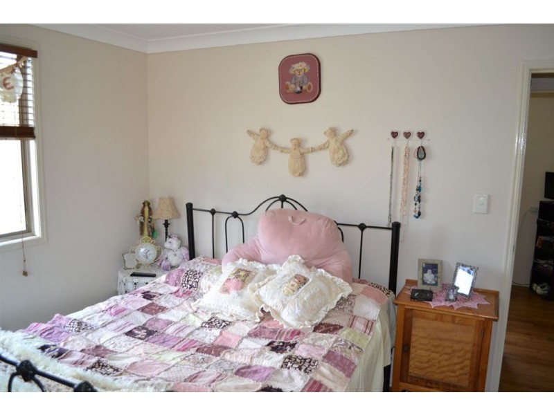 323 E WILLIAMS ROAD, Kabra QLD 4702
