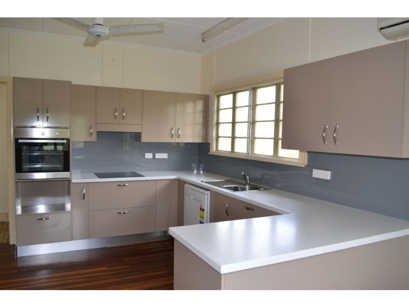 193 High Street, Berserker QLD 4701