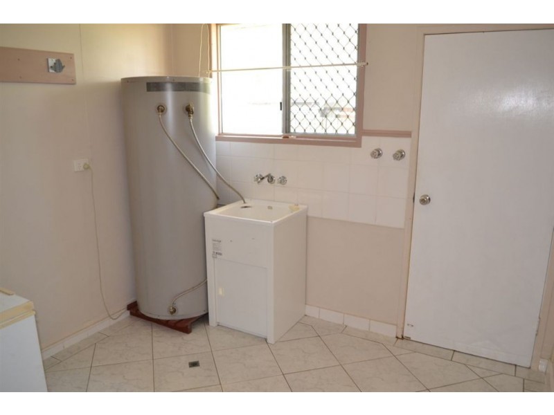 2 Arlott Street, Gracemere QLD 4702