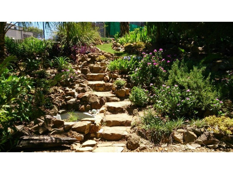 7 Joyce St, Mount Morgan QLD 4714