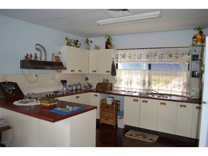 5 Hardy Road, Bouldercombe QLD 4702