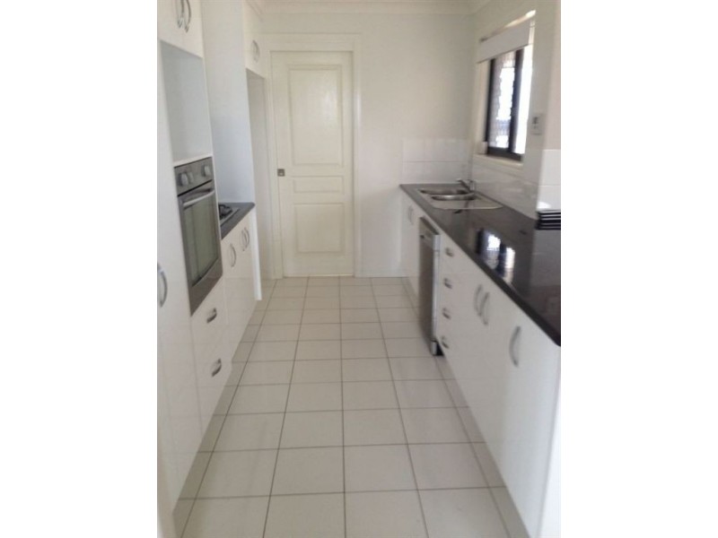 3 Jamie Crescent, Gracemere QLD 4702