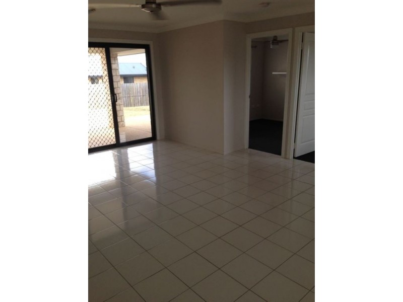 3 Jamie Crescent, Gracemere QLD 4702