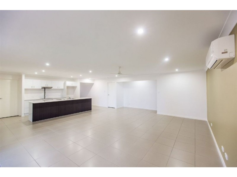 12 Rosebrook Place, Gracemere QLD 4702