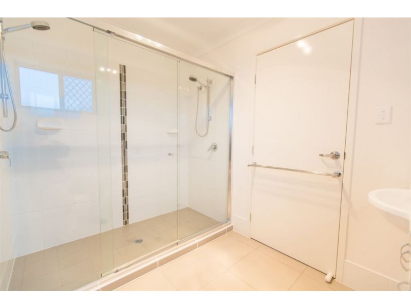 12 Rosebrook Place, Gracemere QLD 4702