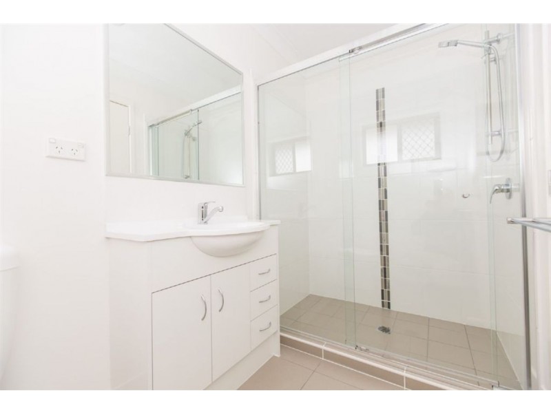 12 Rosebrook Place, Gracemere QLD 4702